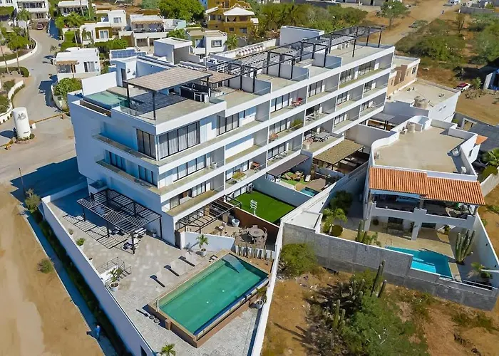 Сasa de vacaciones Stunning Oceanfront Luxury With Spacious Balcony- Perfect For Families